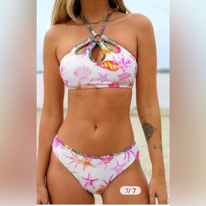 Cupshe Shell Yeah O-Ring Cutout Halter top & Hipster Bikini Set!  Sz L & XL NWT!